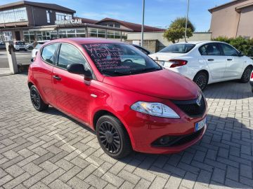 LANCIA - Ypsilon 1.0 FireFly 5 porte S&S Hybrid Ecochic Silver (3 di 20)