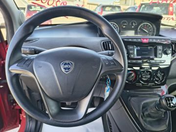 LANCIA - Ypsilon 1.0 FireFly 5 porte S&S Hybrid Ecochic Silver (11 di 20)