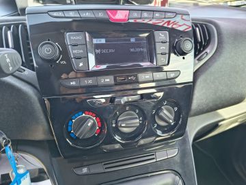 LANCIA - Ypsilon 1.0 FireFly 5 porte S&S Hybrid Ecochic Silver (15 di 20)