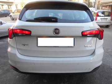 FIAT - Tipo 1.4 T-Jet 120CV GPL SW Lounge (2 di 10)
