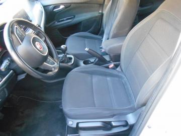 FIAT - Tipo 1.4 T-Jet 120CV GPL SW Lounge (3 di 10)