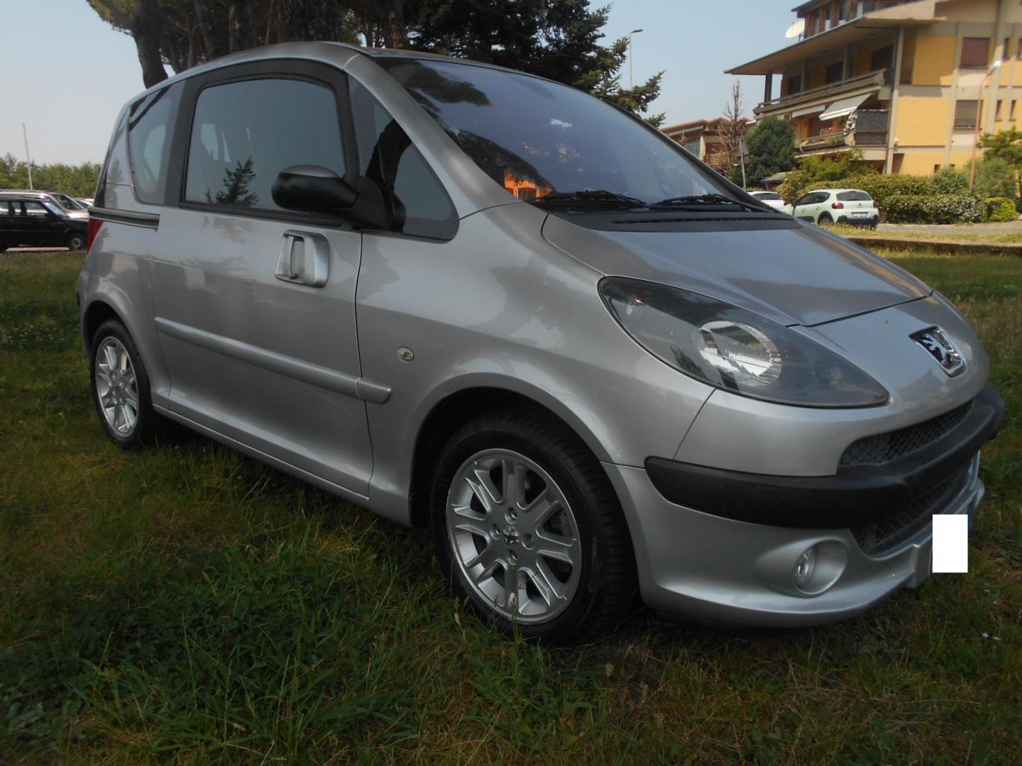 PEUGEOT 1007