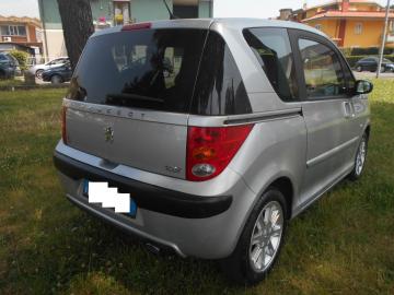 PEUGEOT - 1007 1.6 HDi Sporty (3 di 10)