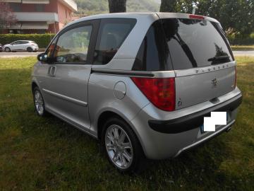 PEUGEOT - 1007 1.6 HDi Sporty (7 di 10)