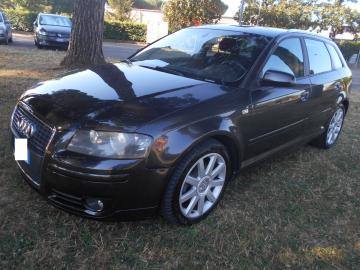 AUDI - A3 2.0 Tdi SPB Quattro S Tronic Design (5 di 10)