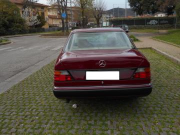 MERCEDES -  200e (5 di 10)