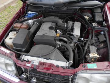 MERCEDES -  200e (8 di 10)