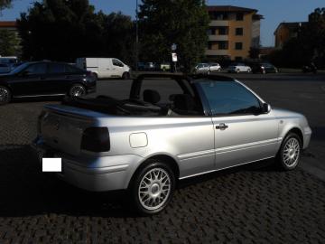 VOLKSWAGEN - Golf Cabrio 2.0 Highline (4 di 10)