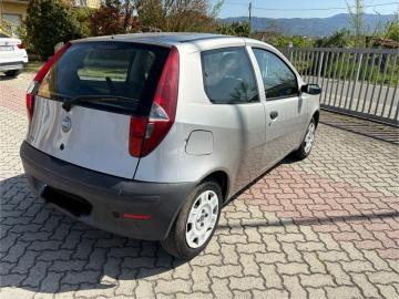 FIAT - Punto 1.2 3p. Dynamic (3 di 5)