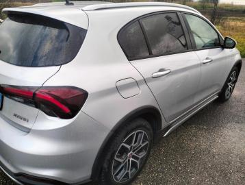 FIAT - Tipo 1.5 Hybrid DCT 5 porte Cross (2 di 2)