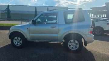 MITSUBISHI - Pajero 3.2 16V DI-D 3p. GLX (2 di 9)