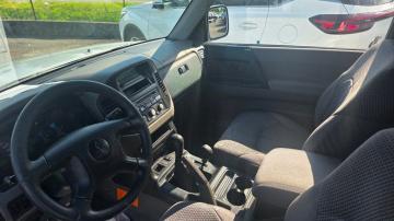 MITSUBISHI - Pajero 3.2 16V DI-D 3p. GLX (4 di 9)