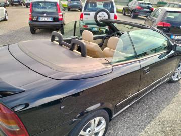 OPEL - Astra Cabrio 2.2 DTI Anniversary (2 di 6)