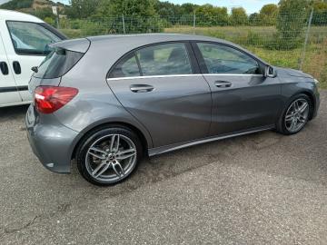 MERCEDES - A 200 d Automatic 4Matic Premium (2 di 5)