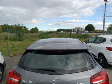 MERCEDES - A 200 d Automatic 4Matic Premium (3 di 5)