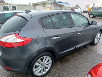 RENAULT - Mégane 1.5 dCi 110 CV Luxe (2 di 3)