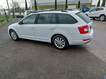 SKODA - Octavia 1.6 TDI CR 110 DSG W. Exec. Plus (2 di 2)