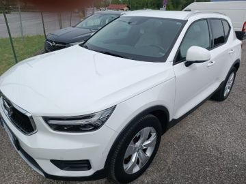 VOLVO - XC40 T3 Momentum