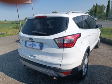 FORD - Kuga 2.0 TDCI 150 CV S&S 4WD Titanium (2 di 5)