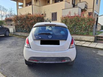 LANCIA - Ypsilon 1.2 69 CV 5p. GPL Ecochic Ele. (4 di 7)