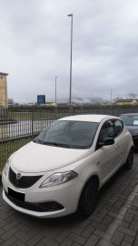 LANCIA - 1.0 FireFly 5 porte S&S Hybrid Gold (2 di 7)