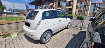LANCIA - Ypsilon 1.3 MJT 75 CV Platinum (2 di 8)