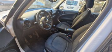 MINI - Mini Cooper D Countryman (4 di 7)