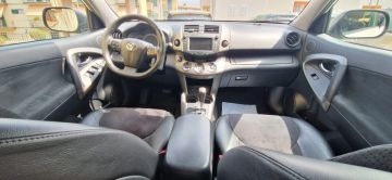 TOYOTA - RAV4 Crossover 2.2 D-Cat A/T 150CV Exec. (8 di 11)