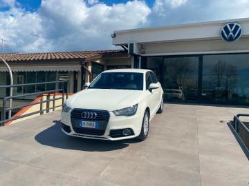 AUDI - A1 SPB 1.6 TDI Attraction (2 di 15)