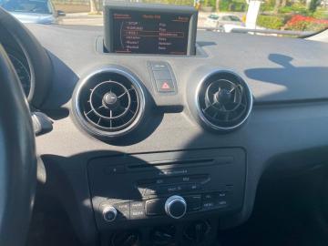 AUDI - A1 SPB 1.6 TDI Attraction (12 di 15)