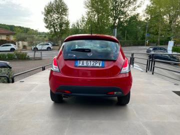 LANCIA - Ypsilon 1.3 MJT 16V 95 CV 5 porte S&S Elefantino (7 di 16)