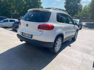 VOLKSWAGEN - Tiguan 2.0 TDI Plus 140 Sport&Style BMT (4 di 15)