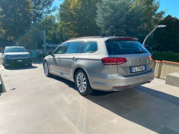VOLKSWAGEN - Passat Variant 2.0 TDI DSG Business BMT (3 di 15)