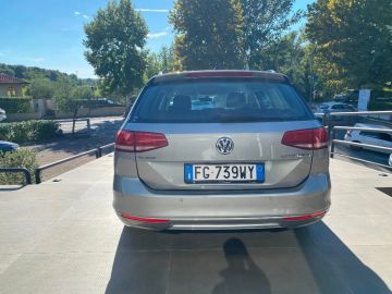 VOLKSWAGEN - Passat Variant 2.0 TDI DSG Business BMT (6 di 15)