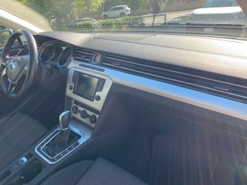 VOLKSWAGEN - Passat Variant 2.0 TDI DSG Business BMT (12 di 15)