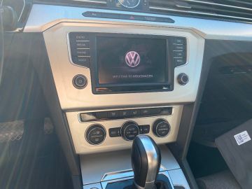 VOLKSWAGEN - Passat Variant 2.0 TDI DSG Business BMT (14 di 15)