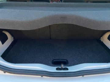 VOLKSWAGEN - 1.0 5p. move up! (9 di 15)