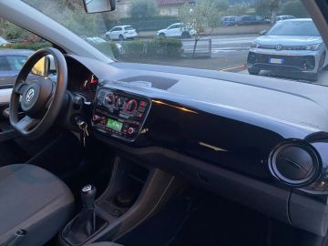 VOLKSWAGEN - 1.0 5p. move up! (12 di 15)