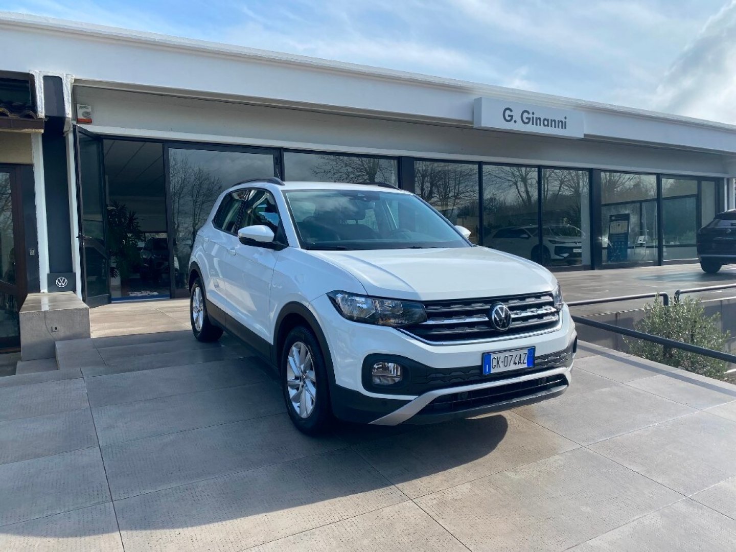 VOLKSWAGEN T-Cross