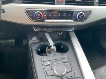 AUDI - A4 Avant 2.0 TDI S tronic Business (15 di 15)