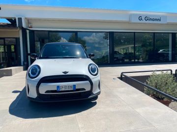 MINI - Mini 1.5 Cooper Classic (5 di 15)