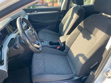 VOLKSWAGEN - Golf 1.0 eTSI EVO DSG Life (7 di 15)