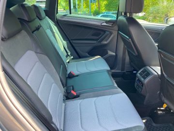 VOLKSWAGEN - Tiguan 2.0 TDI SCR DSG Sport BlueMotion Technology (10 di 15)