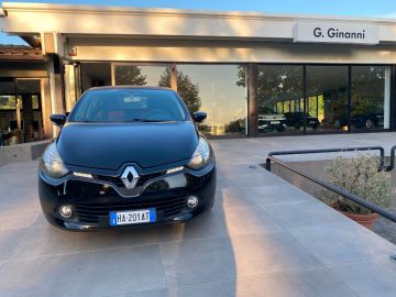 RENAULT - Clio 1.2 75CV 5 porte Wave (5 di 15)
